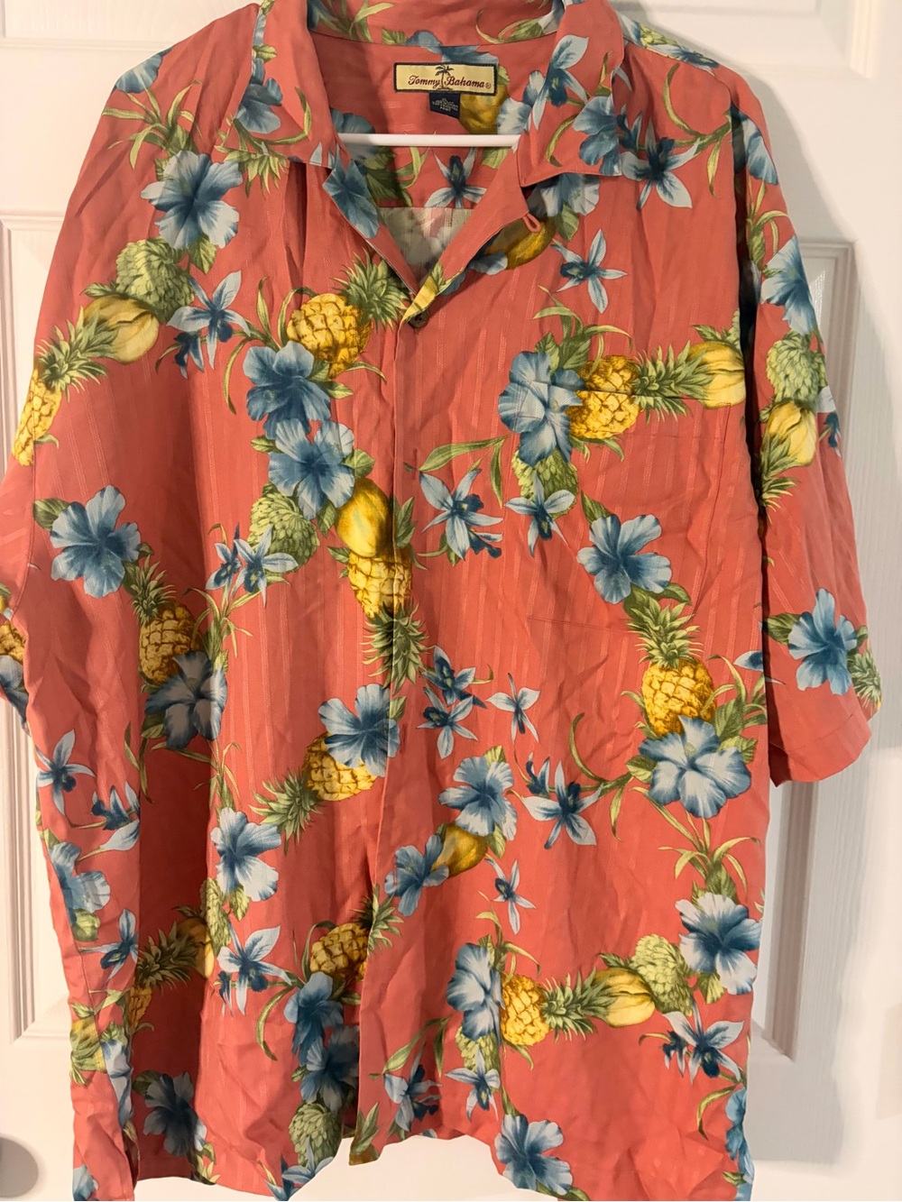 Tommy Bahama Hawaiian 100% Silk Shirt – Men’s XL
